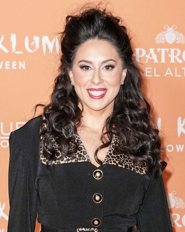 Claudia Oshry Bio Wiki